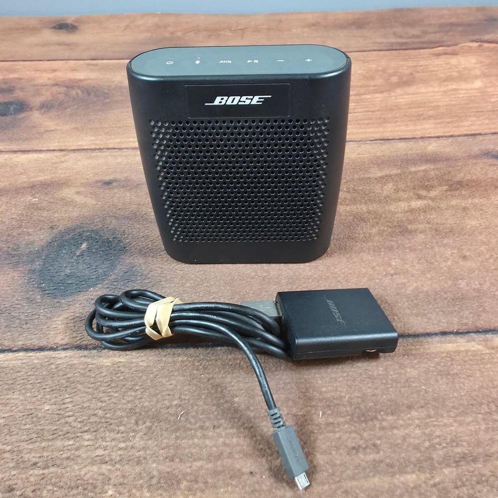Bose SoundLink Color Bluetooth Speaker Black Good Portable Wireless 415859